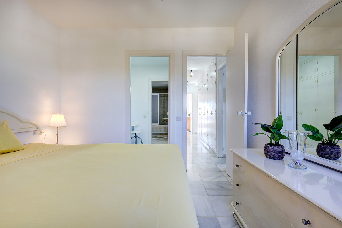 Penthouse te koop in Estepona | 3 slaapkamers H5427022