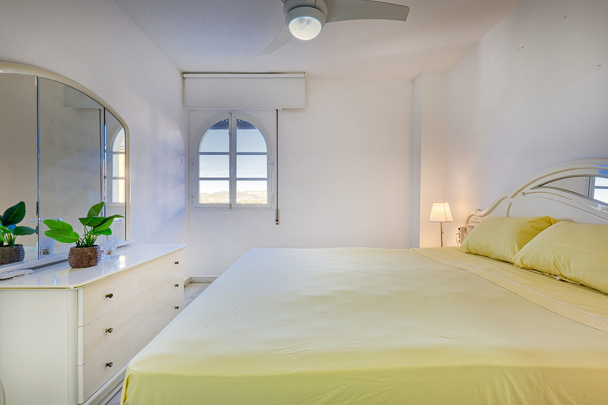 Penthouse te koop in Estepona | 3 slaapkamers H5427022