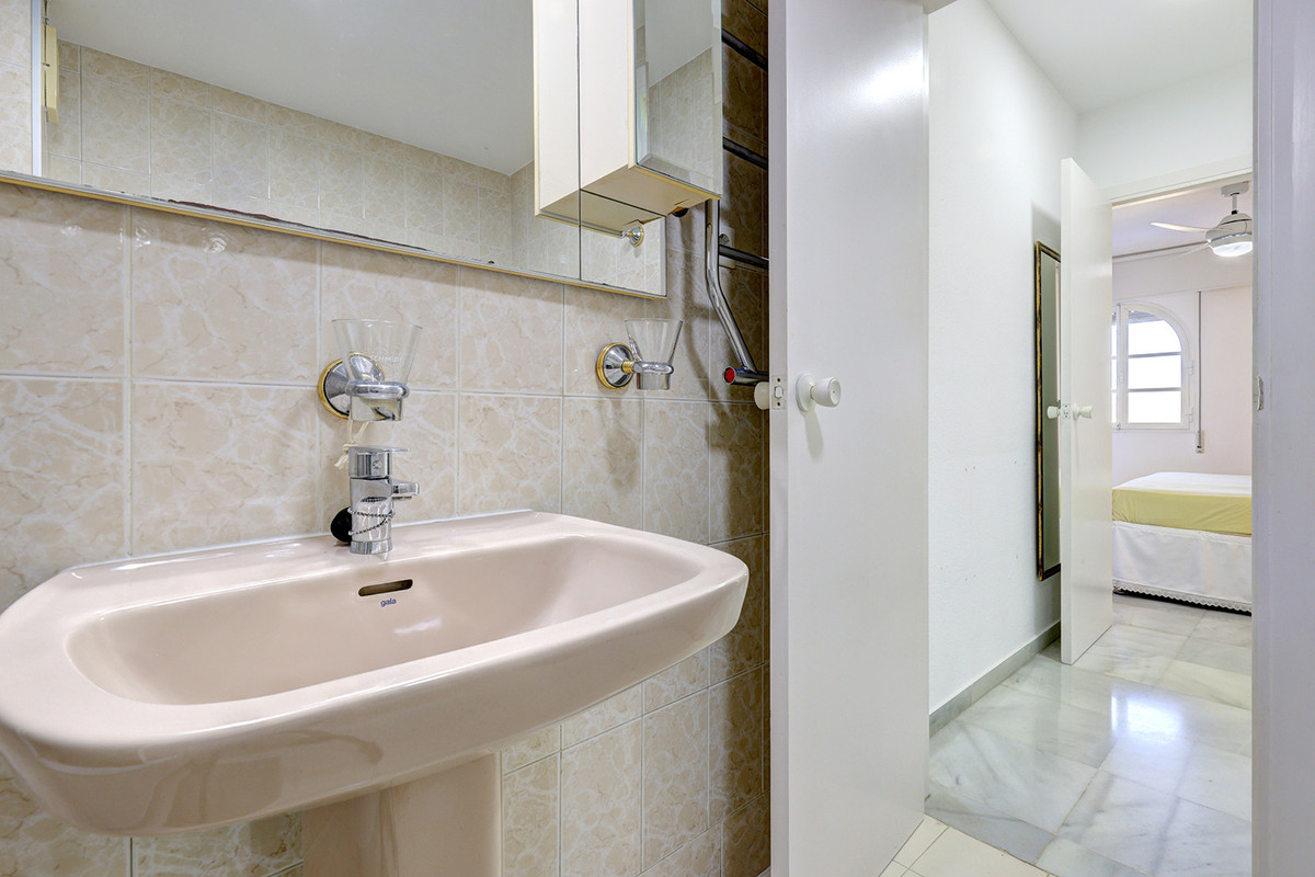 Penthouse te koop in Estepona | 3 slaapkamers H5427022