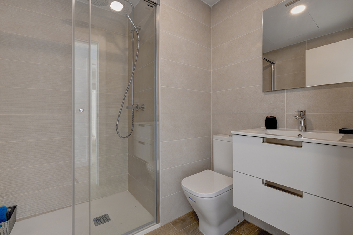 Appartement te koop in Estepona | 2 slaapkamers H5427043