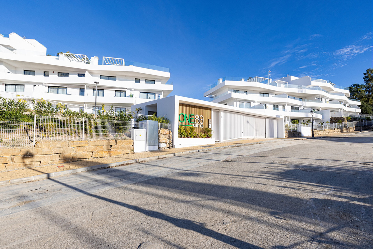Appartement te koop in Estepona | 2 slaapkamers H5427043