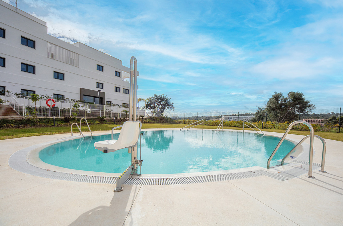 Appartement te koop in Estepona | 2 slaapkamers H5427043