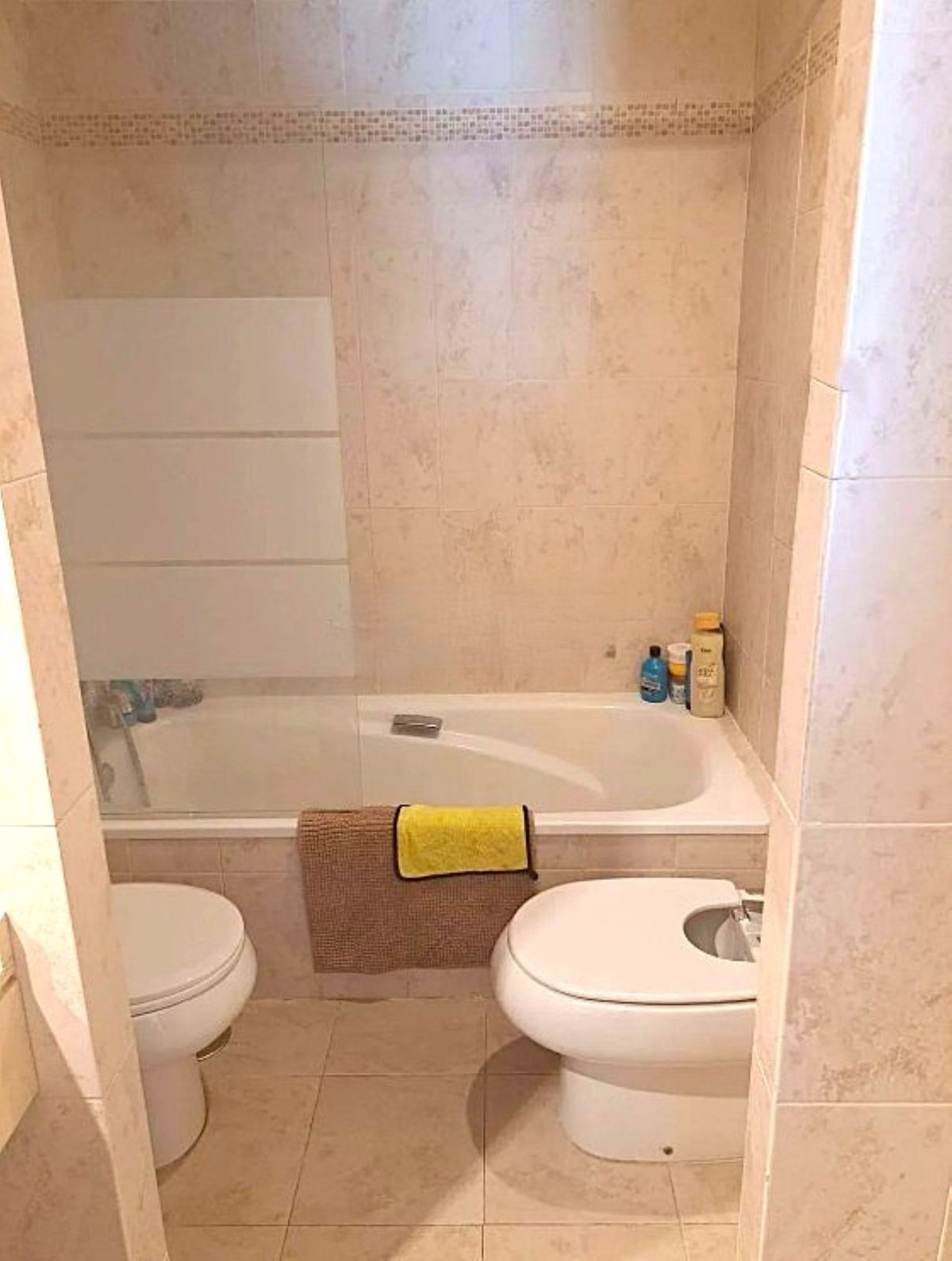Penthouse te koop in Estepona | 1 slaapkamers H5427178