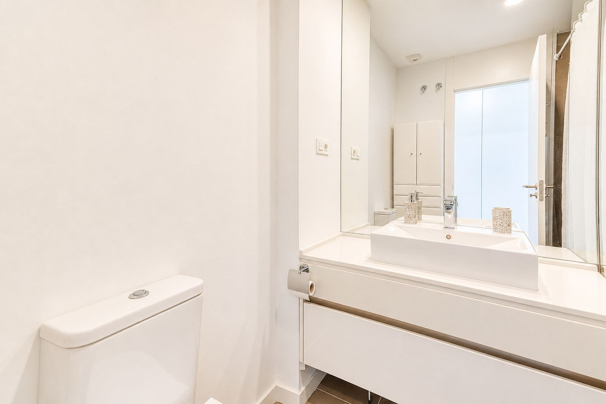 Appartement te koop in Estepona | 3 slaapkamers H5427208