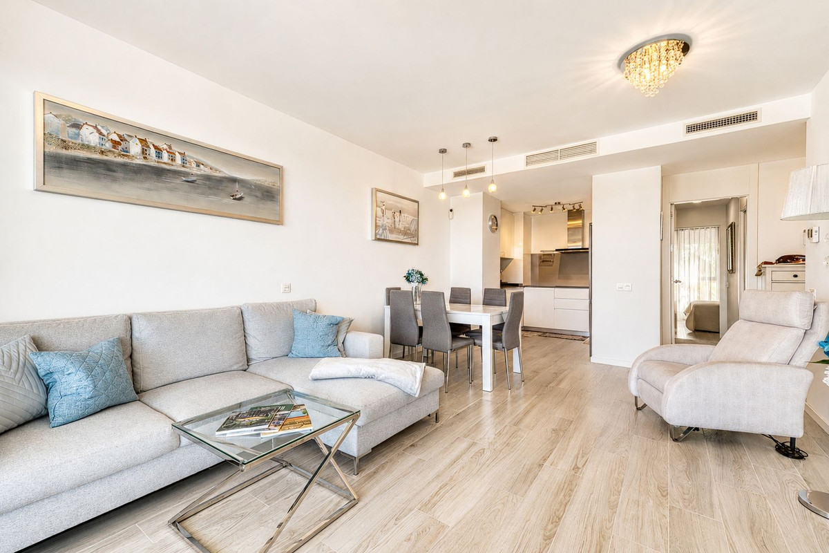 Appartement te koop in Estepona | 3 slaapkamers H5427208
