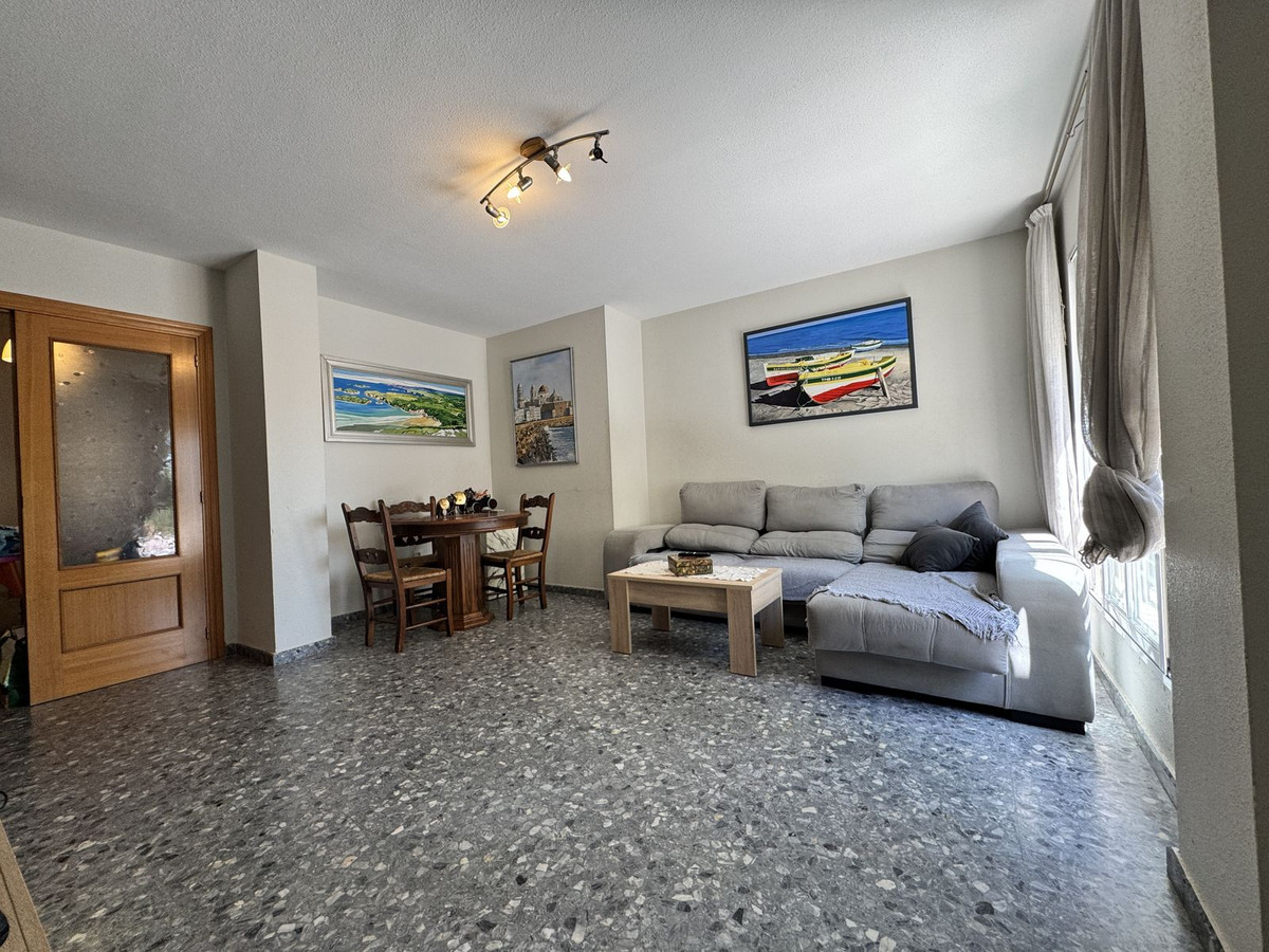 Appartement te koop in Estepona | 3 slaapkamers H5427229