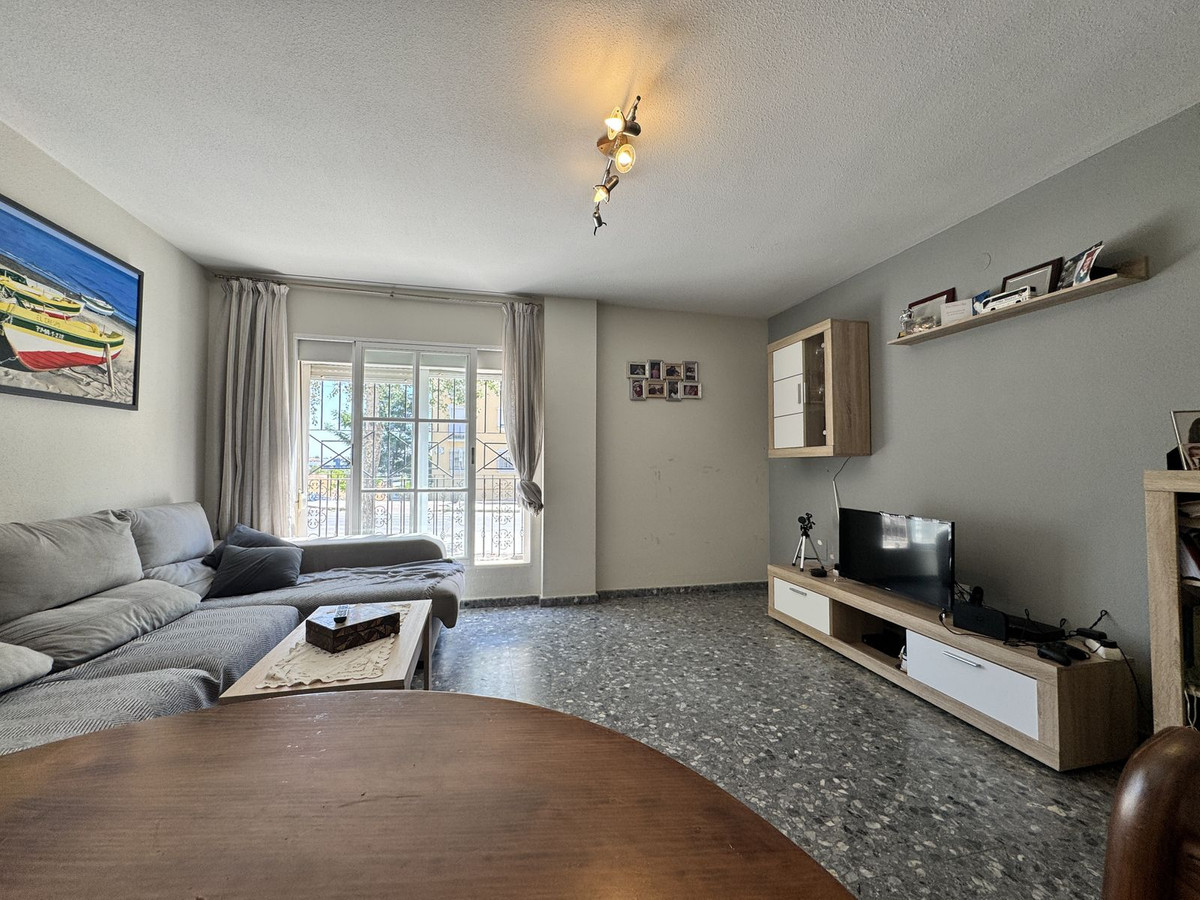 Appartement te koop in Estepona | 3 slaapkamers H5427229