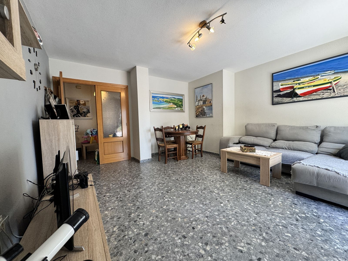 Appartement te koop in Estepona | 3 slaapkamers H5427229
