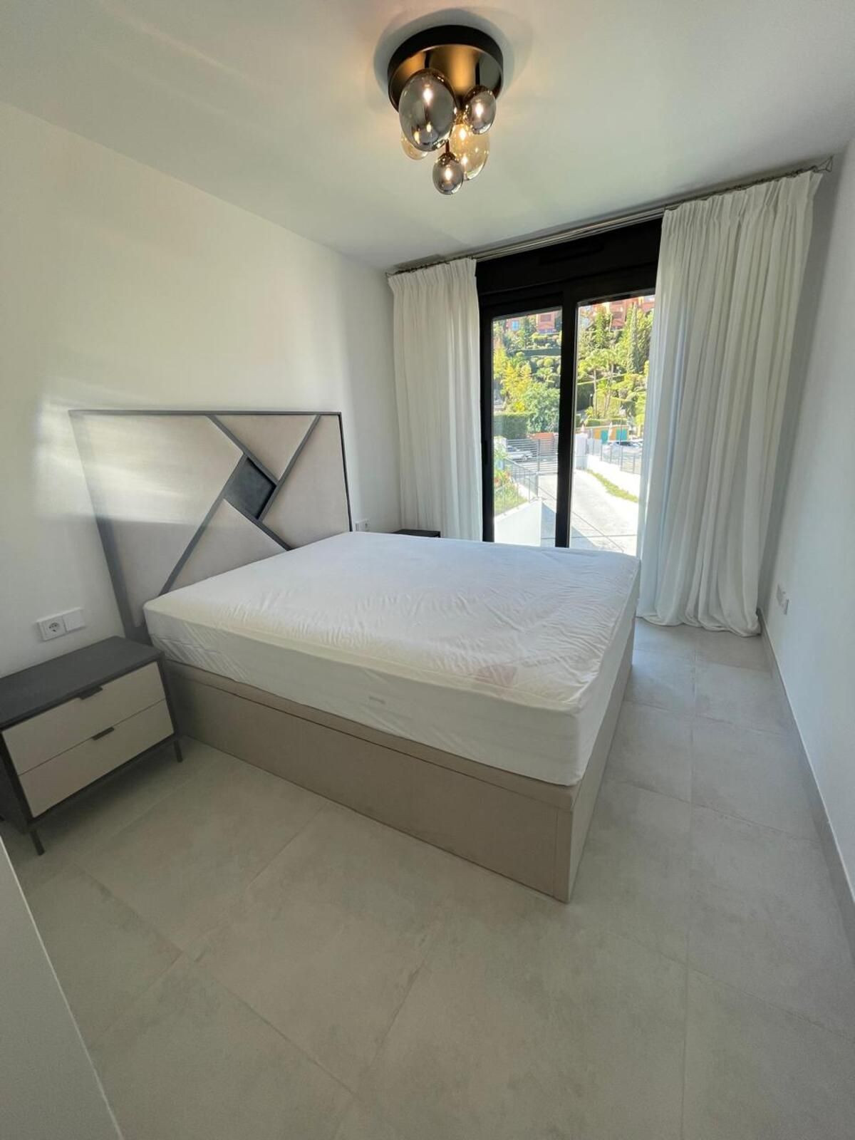 Appartement te koop in Estepona | 3 slaapkamers H5427271
