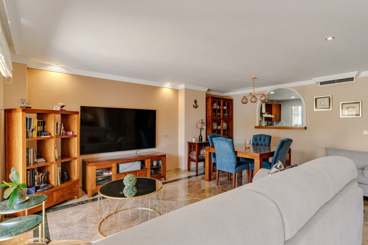 Appartement te koop in Estepona | 3 slaapkamers H5427577