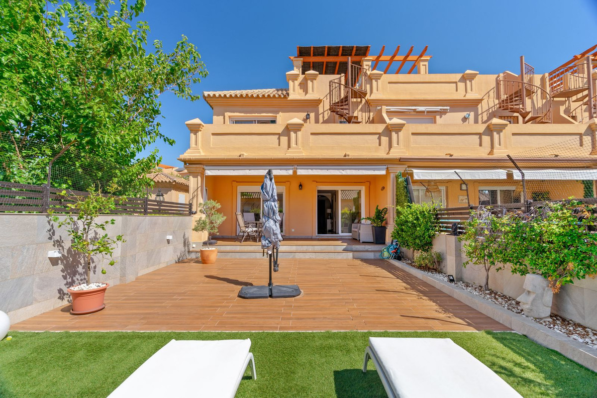 Appartement te koop in Estepona | 3 slaapkamers H5427577