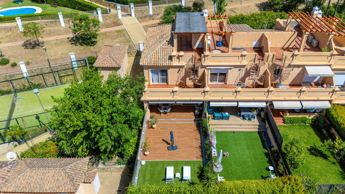Appartement te koop in Estepona | 3 slaapkamers H5427577