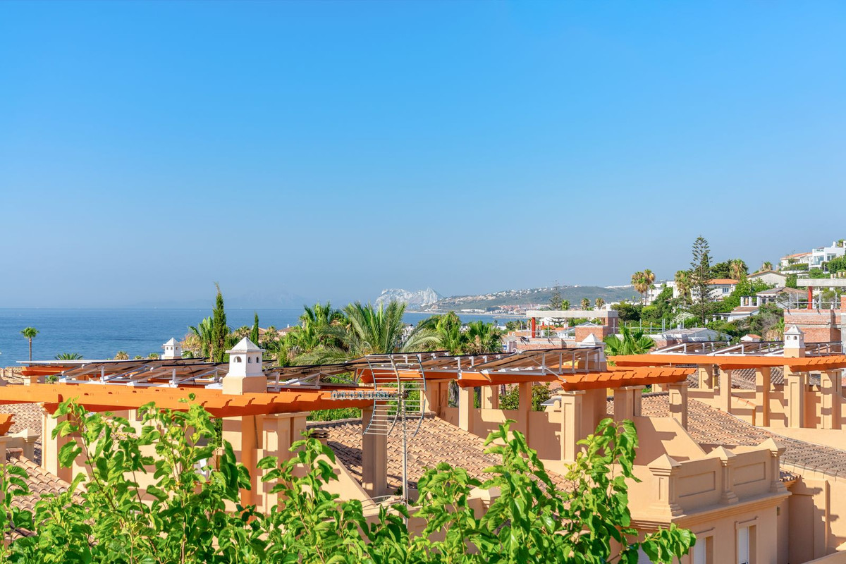 Appartement te koop in Estepona | 3 slaapkamers H5427577