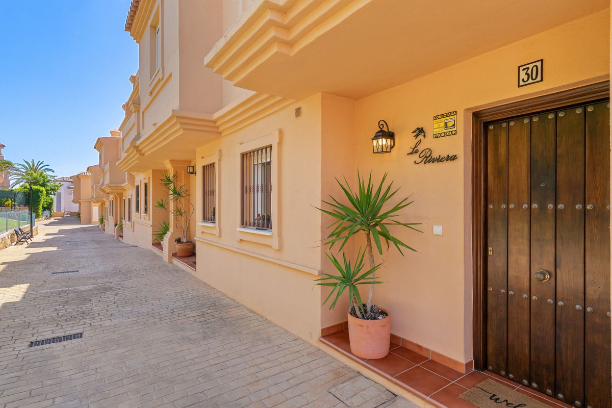 Appartement te koop in Estepona | 3 slaapkamers H5427577
