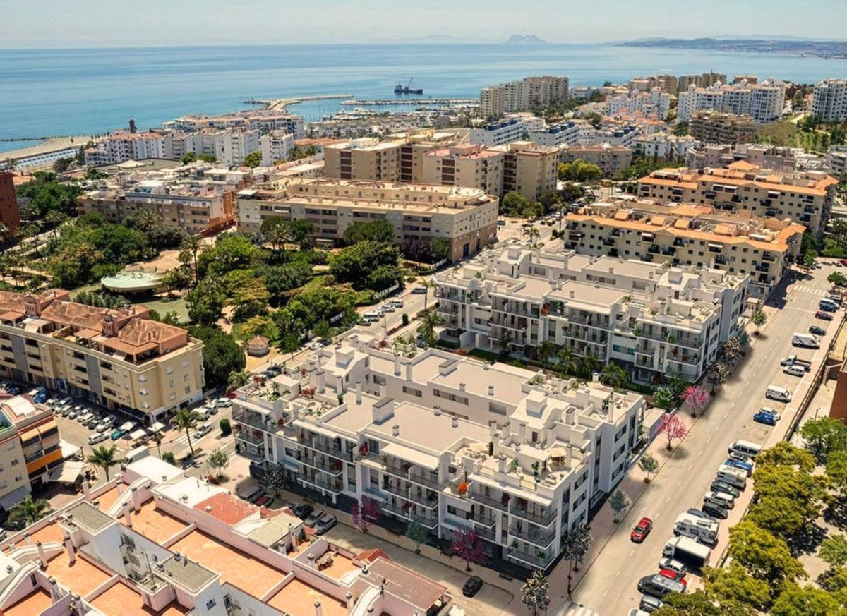 Appartement te koop in Estepona | 2 slaapkamers H5427679