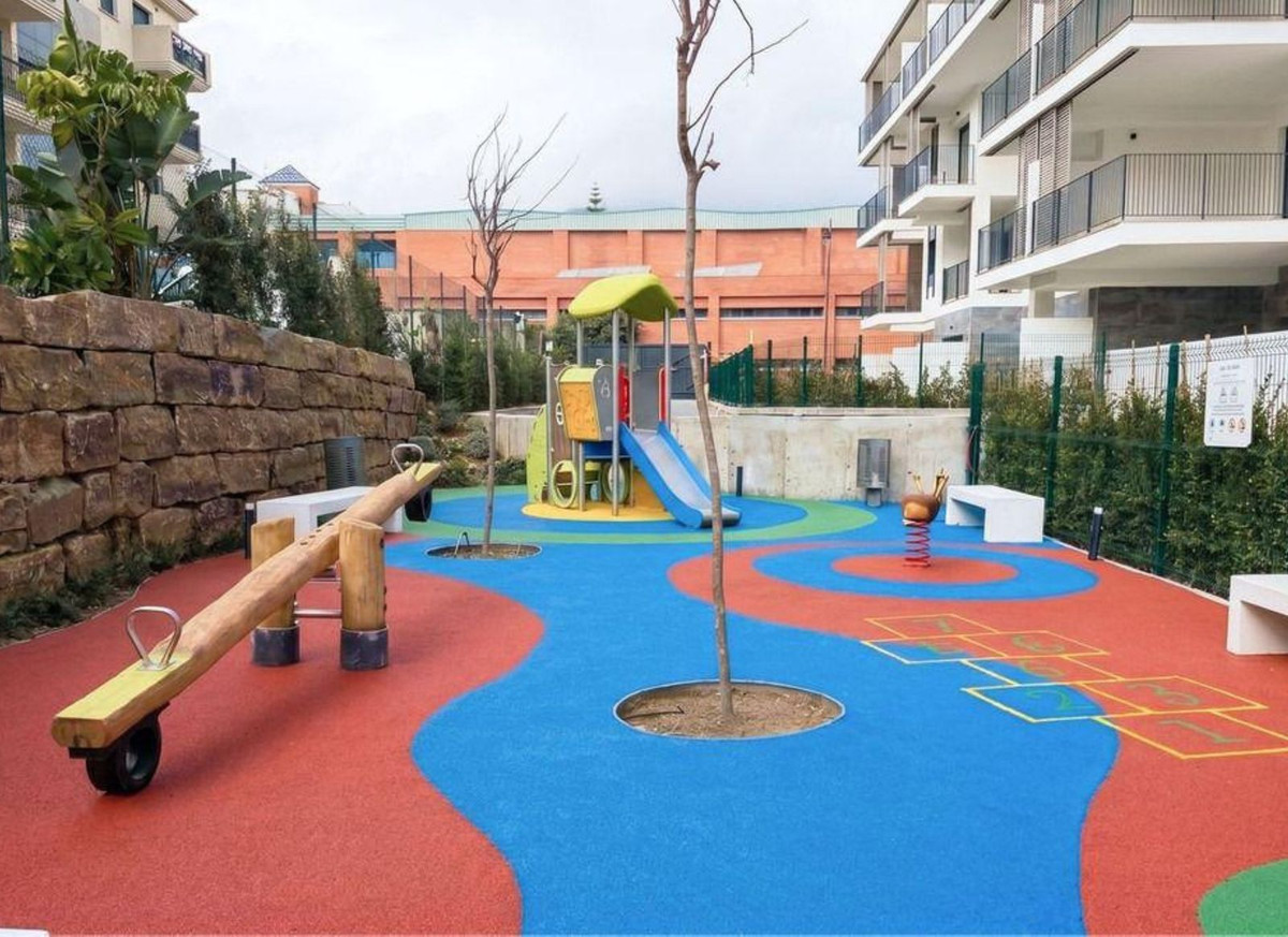 Appartement te koop in Estepona | 2 slaapkamers H5427679