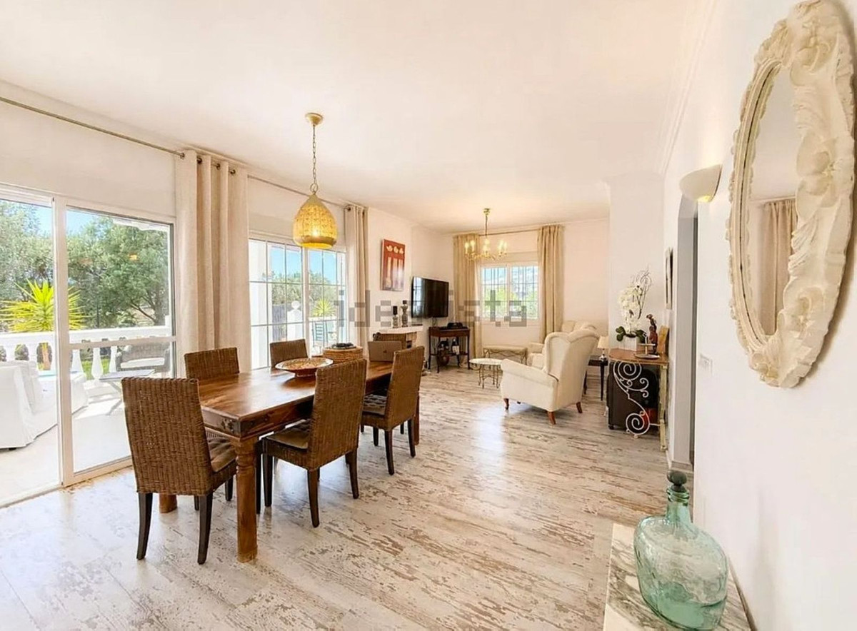 Appartement te koop in Estepona | 2 slaapkamers H5427787