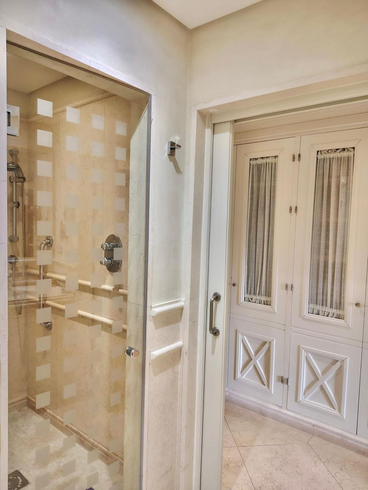 Appartement te koop in Estepona | 3 slaapkamers H5427805