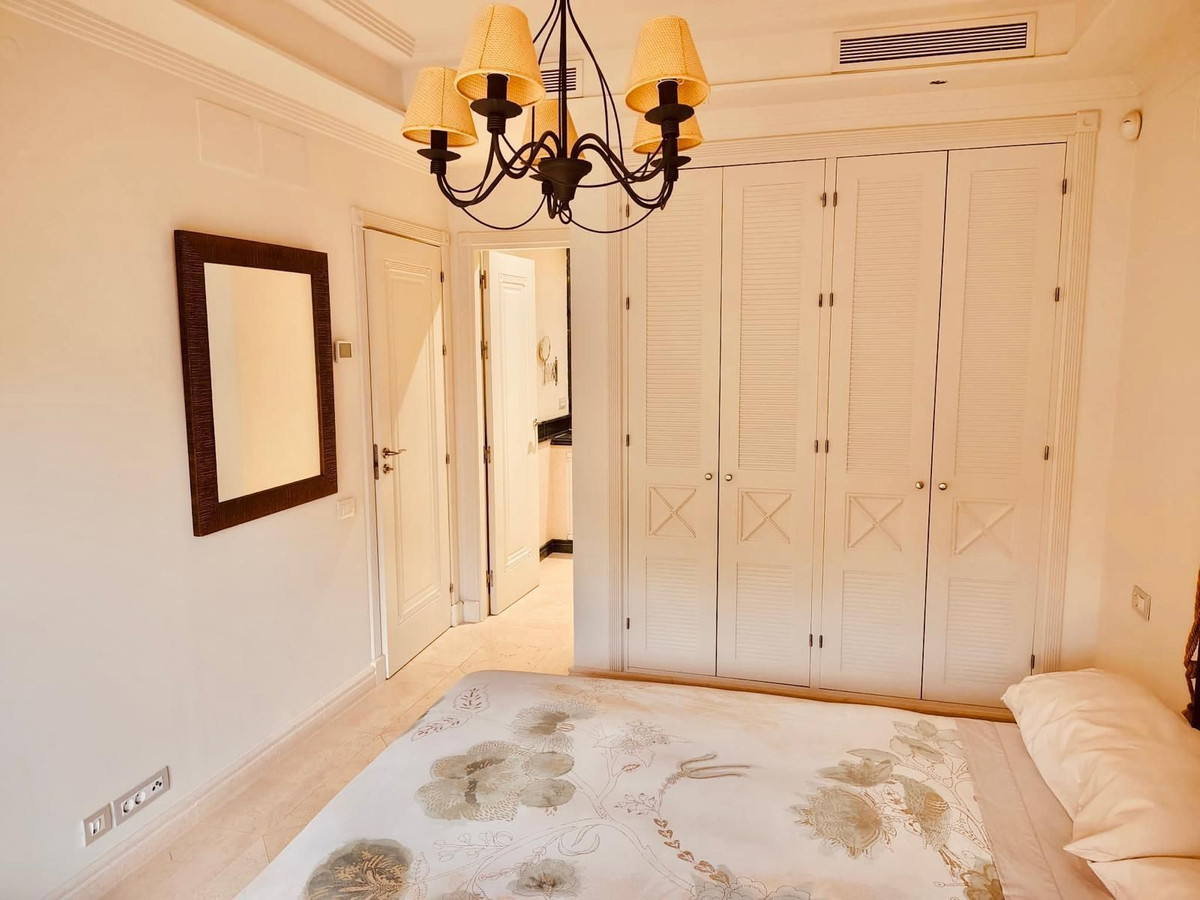 Appartement te koop in Estepona | 3 slaapkamers H5427805