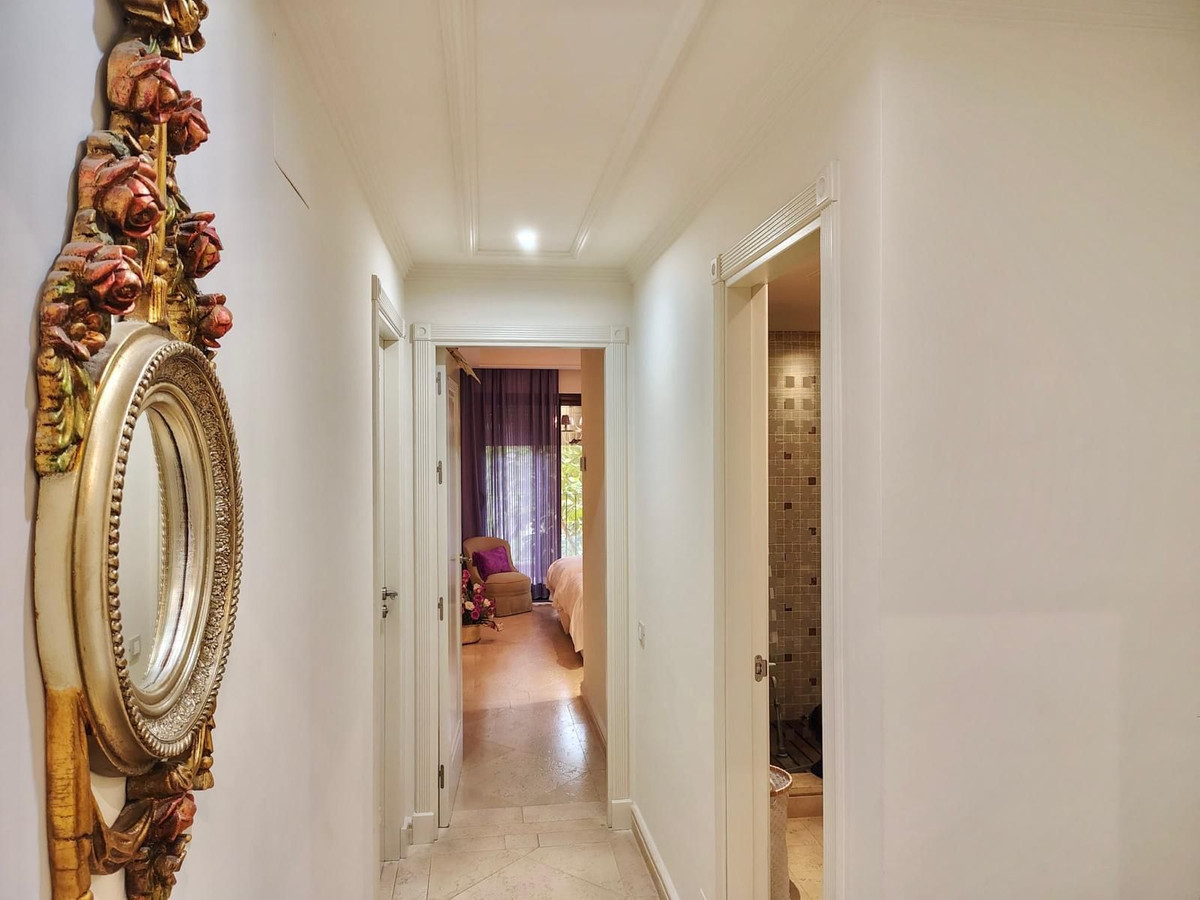 Appartement te koop in Estepona | 3 slaapkamers H5427805