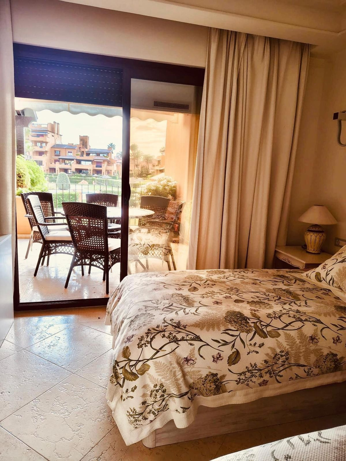 Appartement te koop in Estepona | 3 slaapkamers H5427805