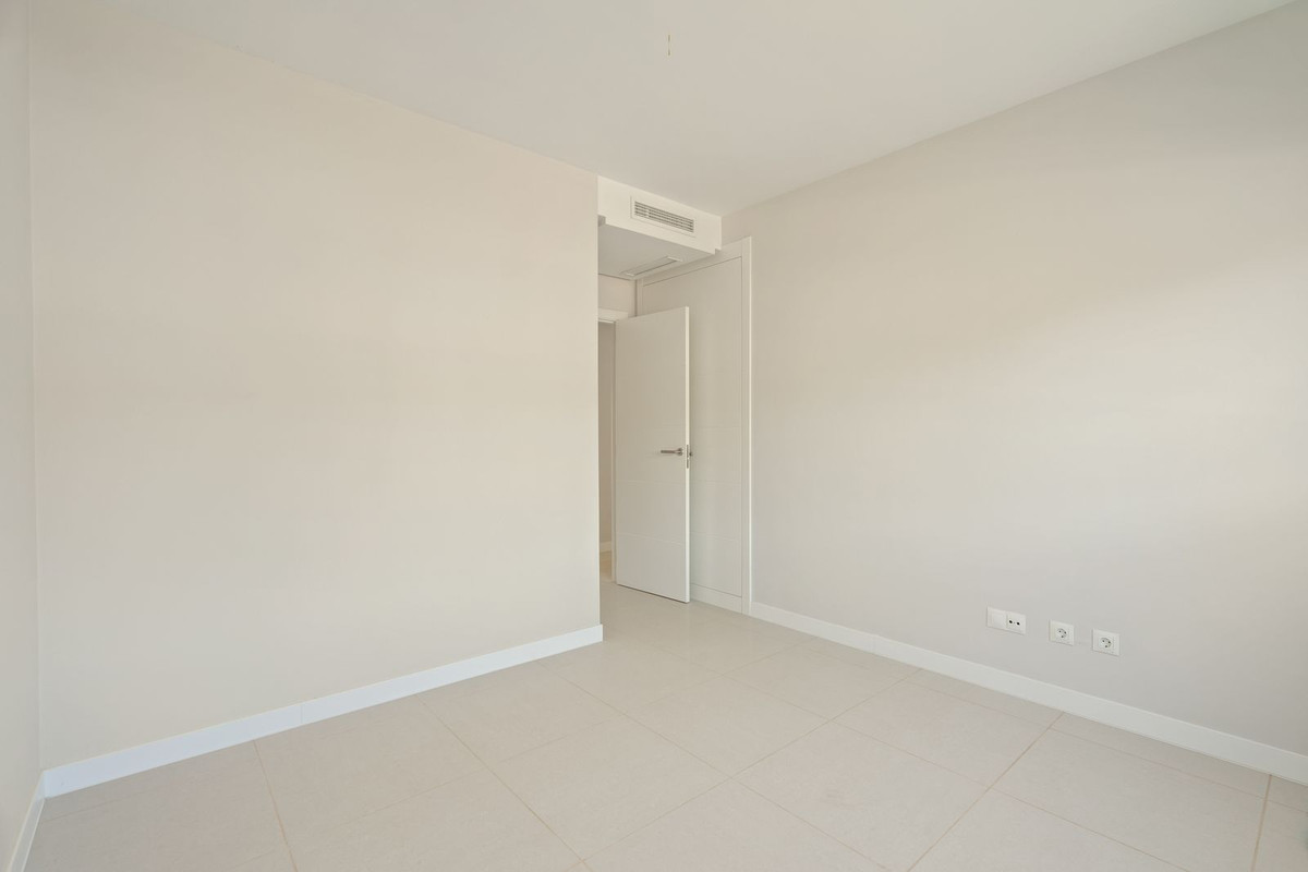 Appartement te koop in Estepona | 2 slaapkamers H5427910
