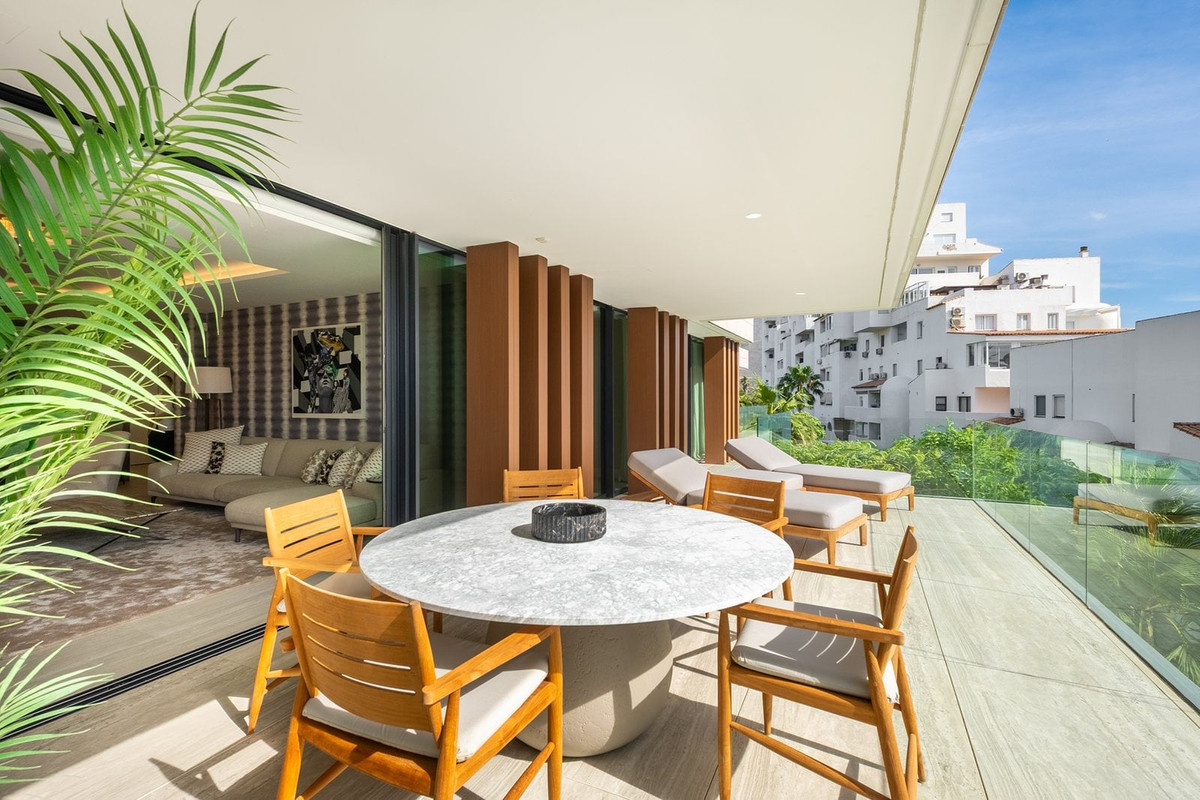 Appartement te koop in Estepona | 2 slaapkamers H5428165