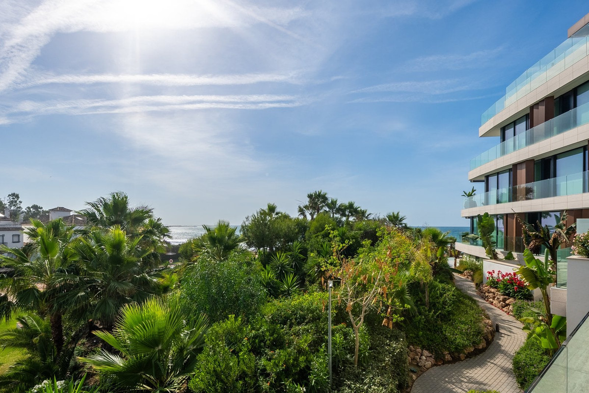Appartement te koop in Estepona | 2 slaapkamers H5428165