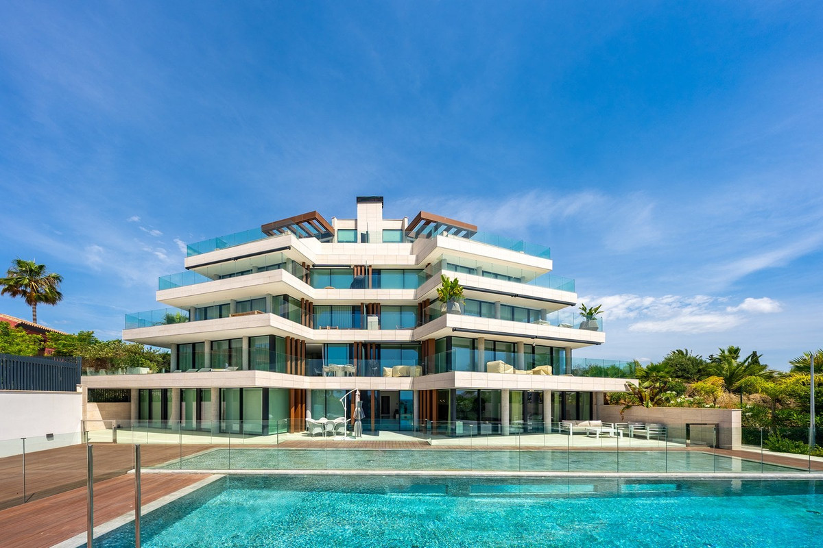 Appartement te koop in Estepona | 2 slaapkamers H5428165