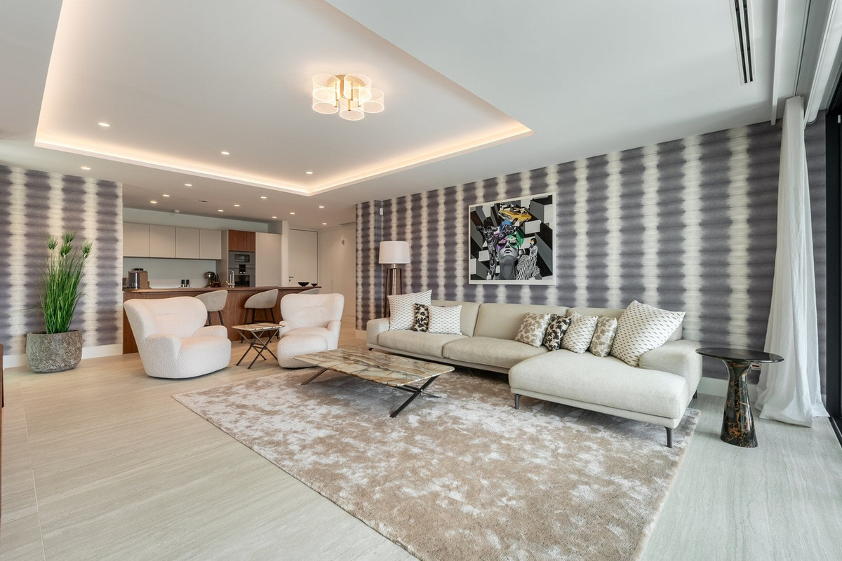 Appartement te koop in Estepona | 2 slaapkamers H5428165