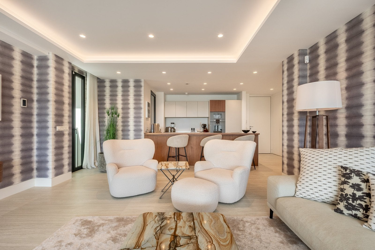 Appartement te koop in Estepona | 2 slaapkamers H5428165