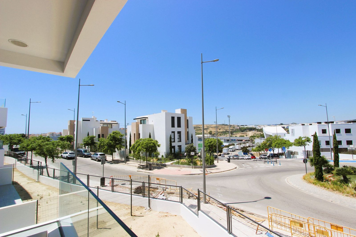 Appartement te koop in Estepona | 2 slaapkamers H5430394