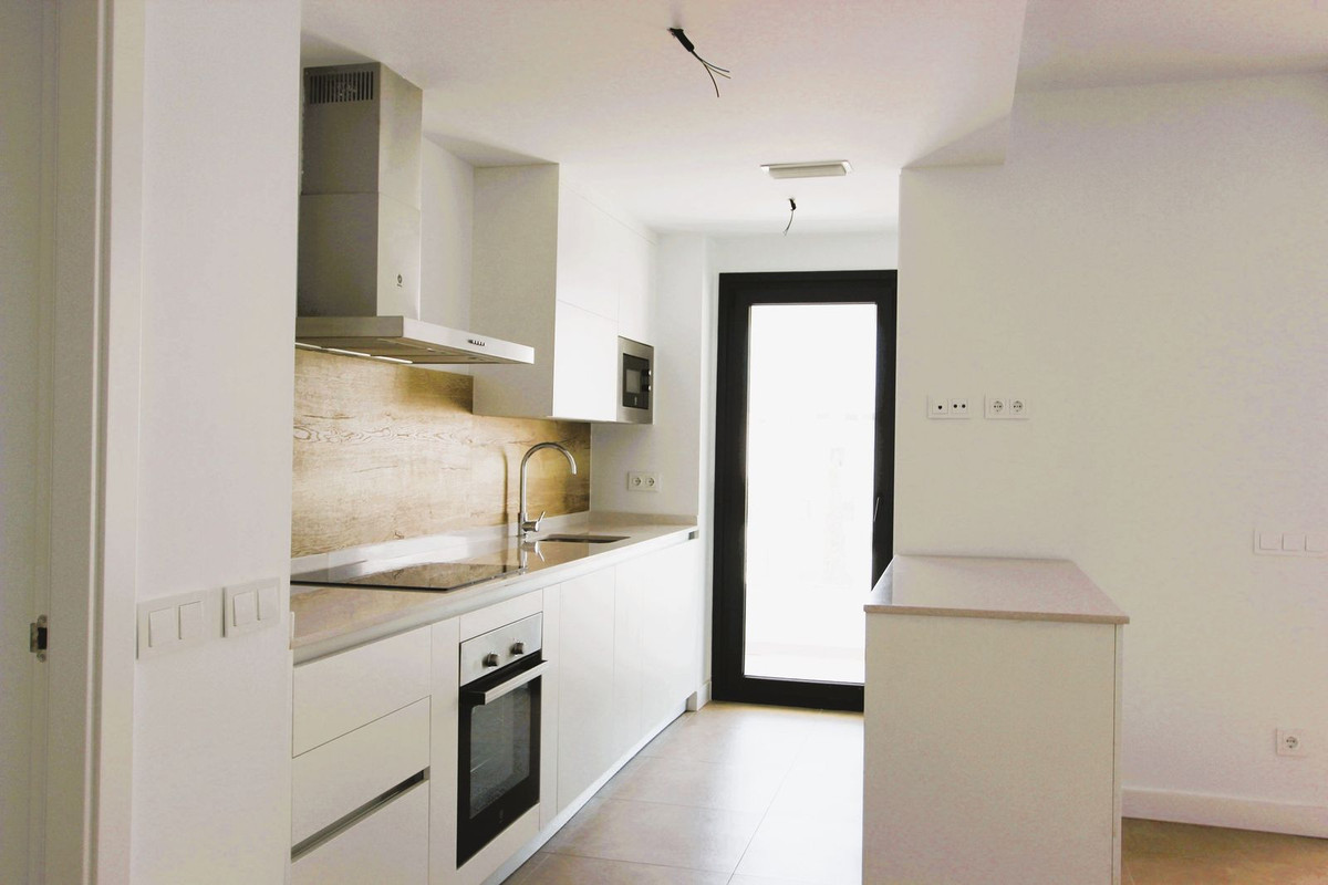 Appartement te koop in Estepona | 2 slaapkamers H5430394