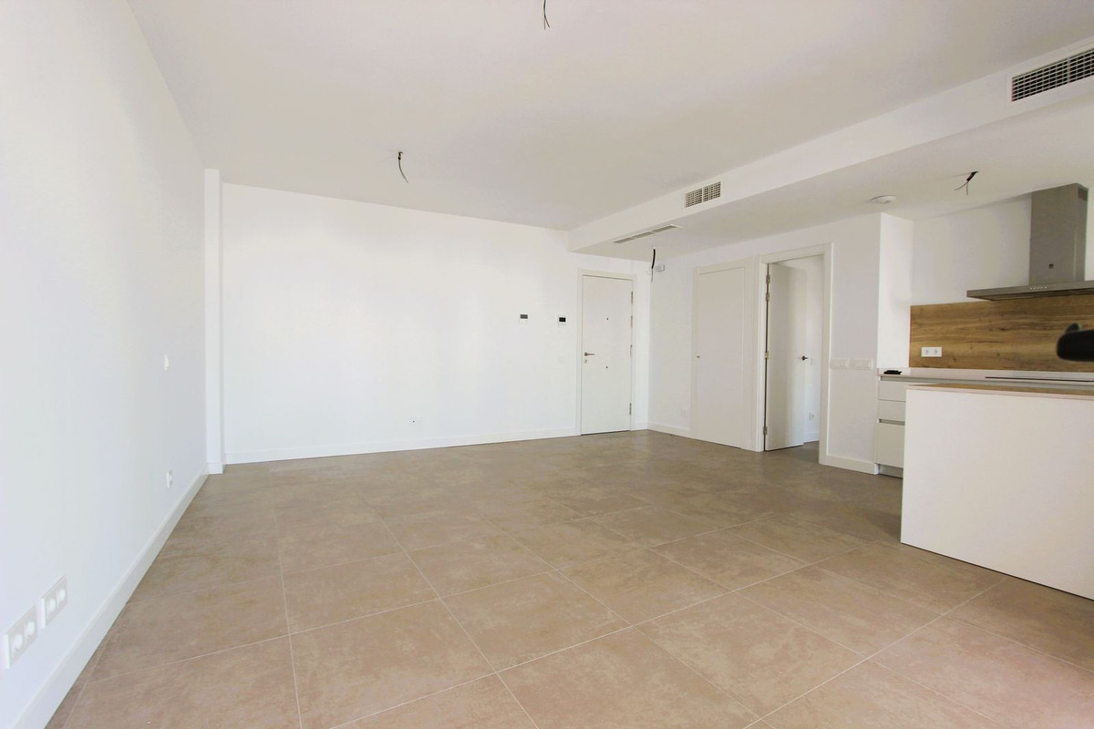 Appartement te koop in Estepona | 2 slaapkamers H5430394