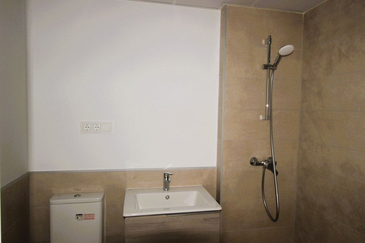 Appartement te koop in Estepona | 2 slaapkamers H5430394