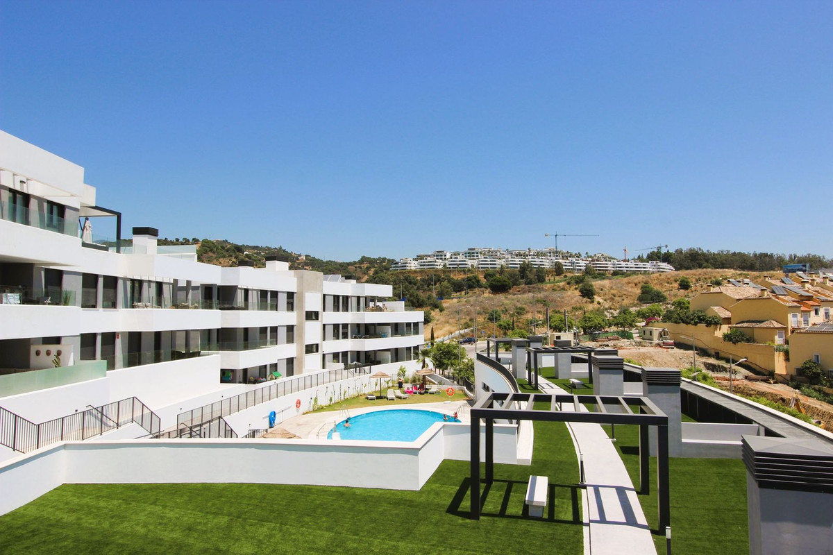 Appartement te koop in Estepona | 2 slaapkamers H5430394