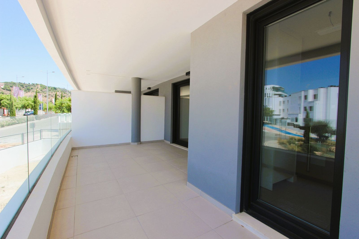 Appartement te koop in Estepona | 2 slaapkamers H5430394