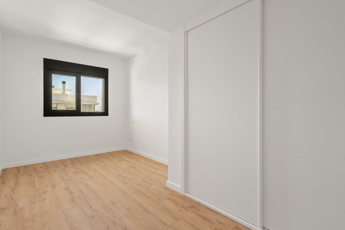 Appartement te koop in Estepona | 2 slaapkamers H5430418