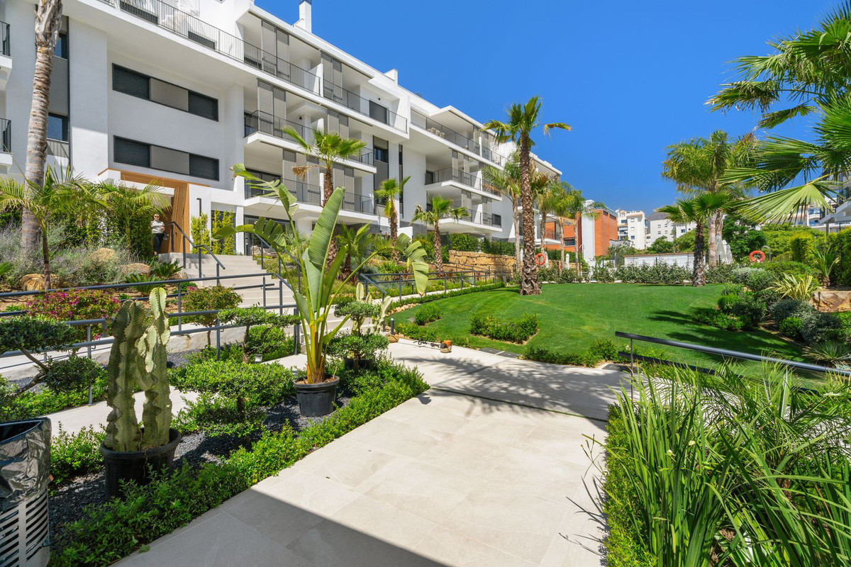 Appartement te koop in Estepona | 2 slaapkamers H5430418