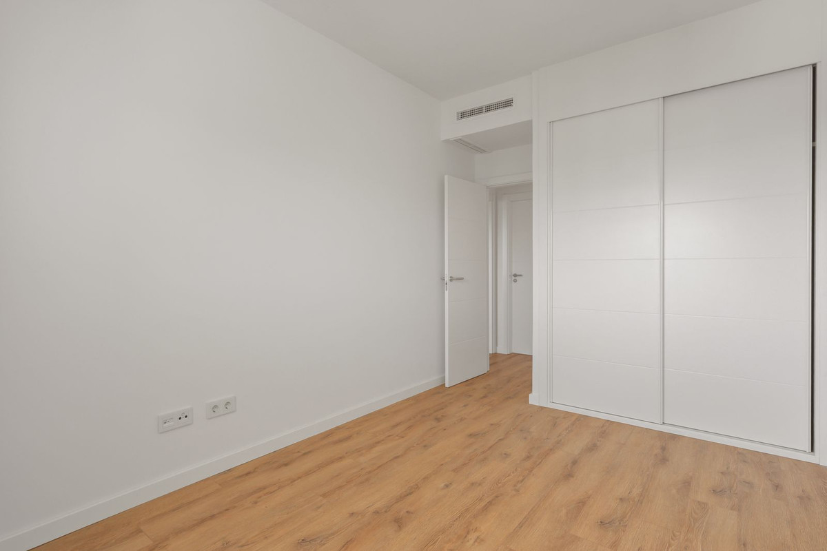 Appartement te koop in Estepona | 2 slaapkamers H5430418