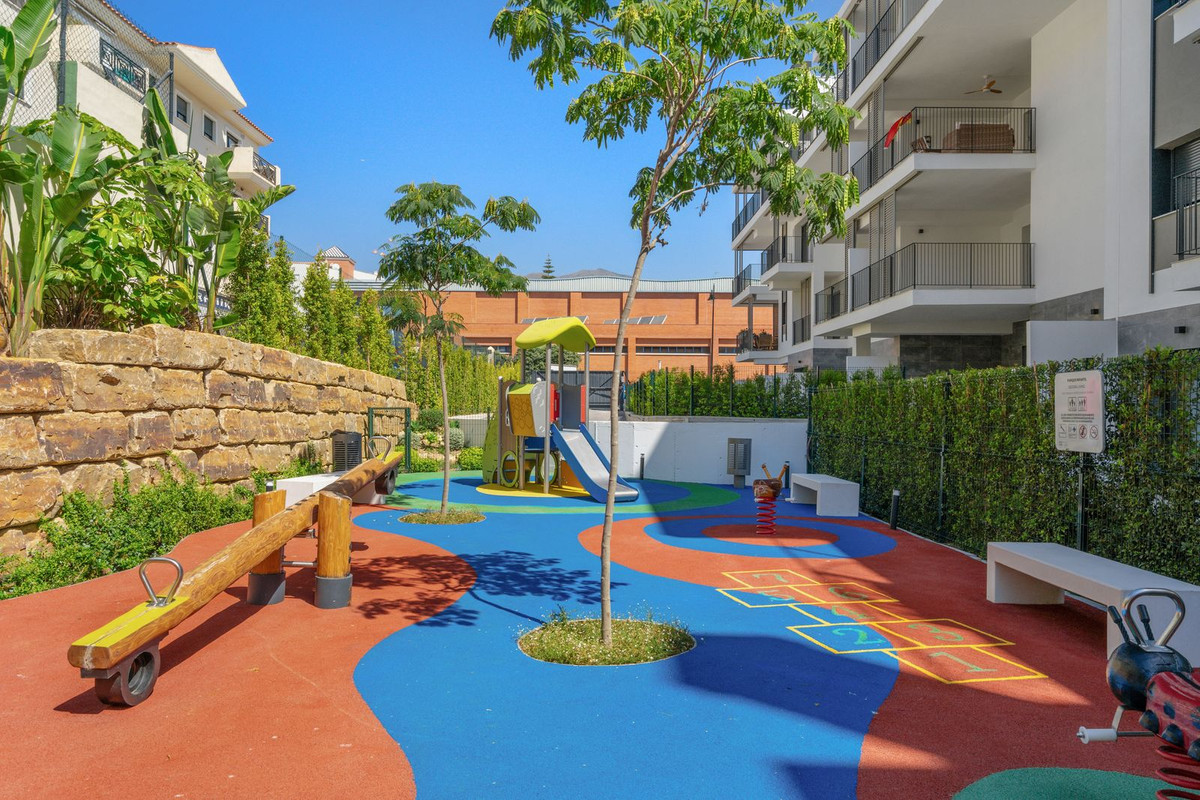 Appartement te koop in Estepona | 2 slaapkamers H5430418