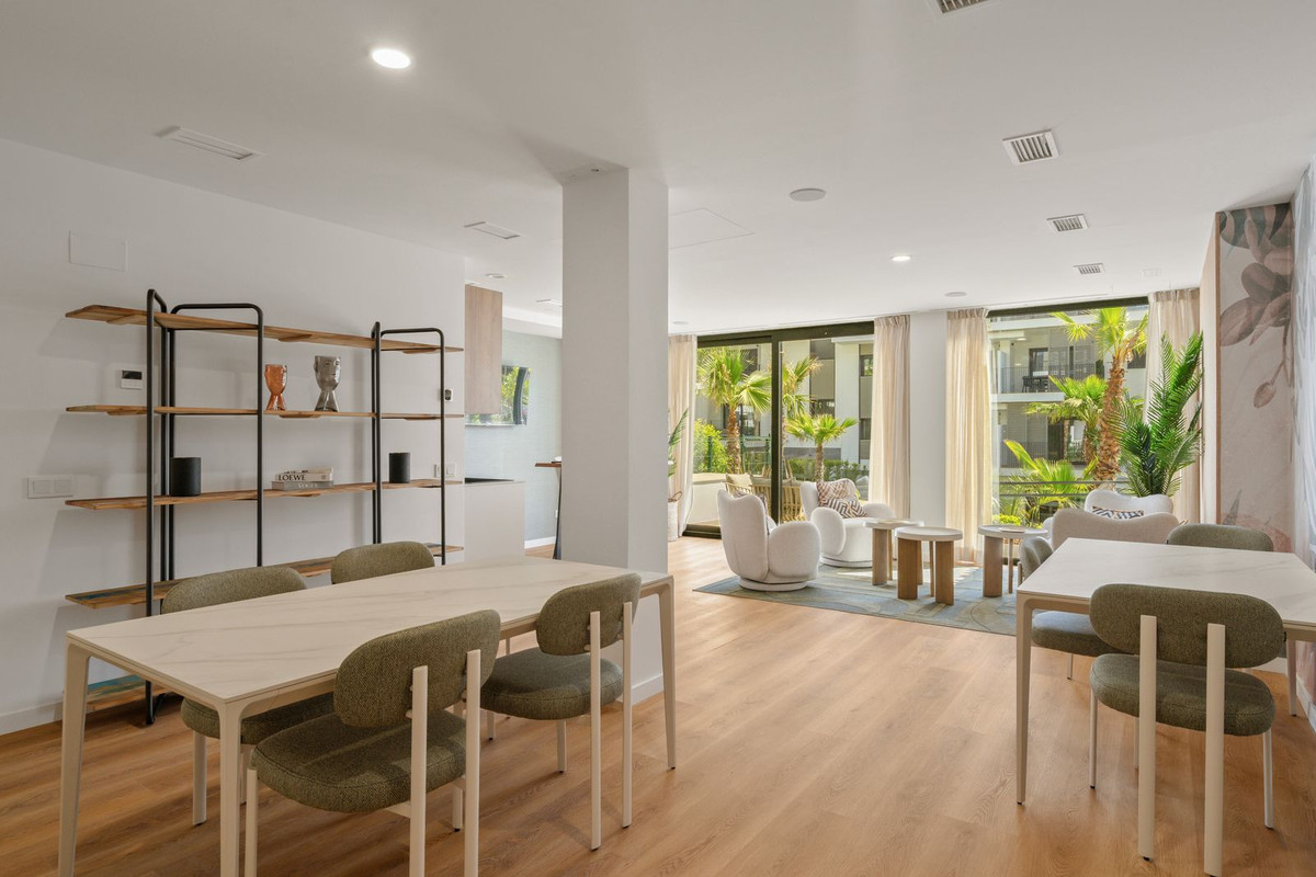 Appartement te koop in Estepona | 2 slaapkamers H5430418