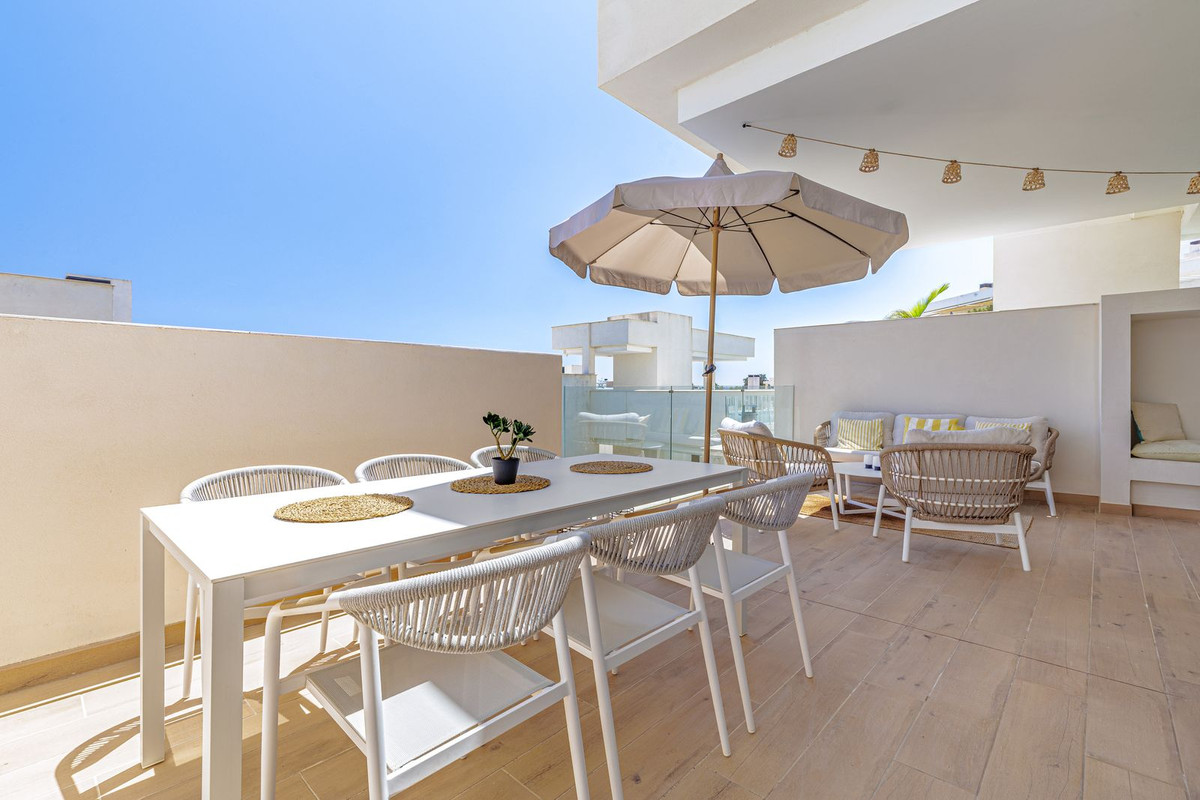 Appartement te koop in Estepona | 3 slaapkamers H5430478
