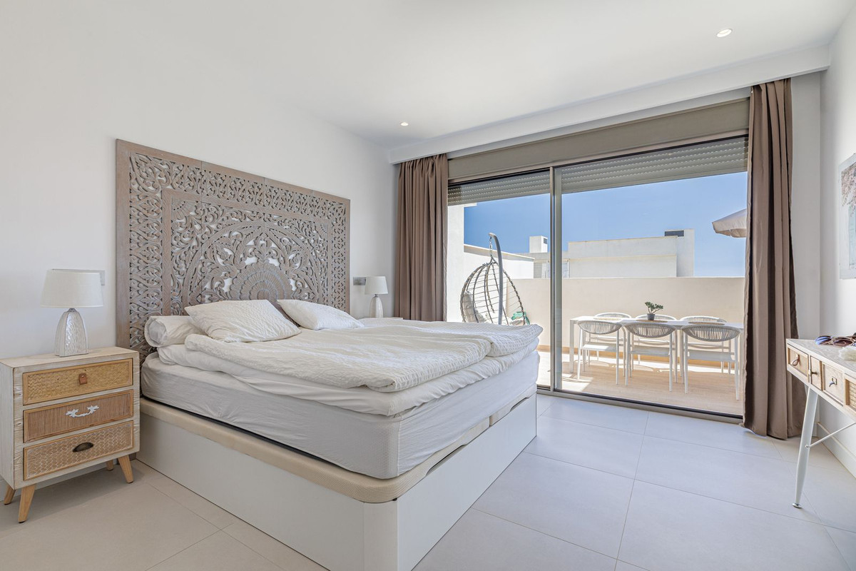 Appartement te koop in Estepona | 3 slaapkamers H5430478