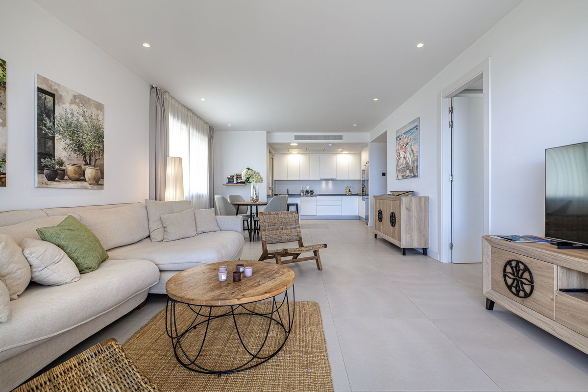 Appartement te koop in Estepona | 3 slaapkamers H5430478