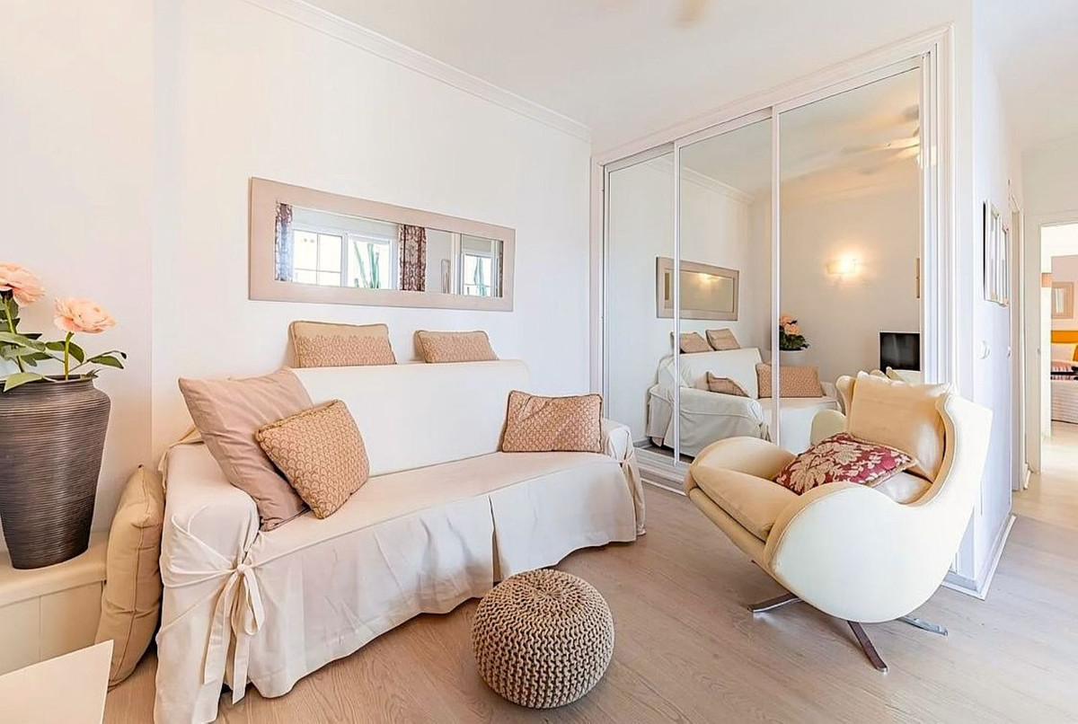 Appartement te koop in Estepona | 2 slaapkamers H5430496