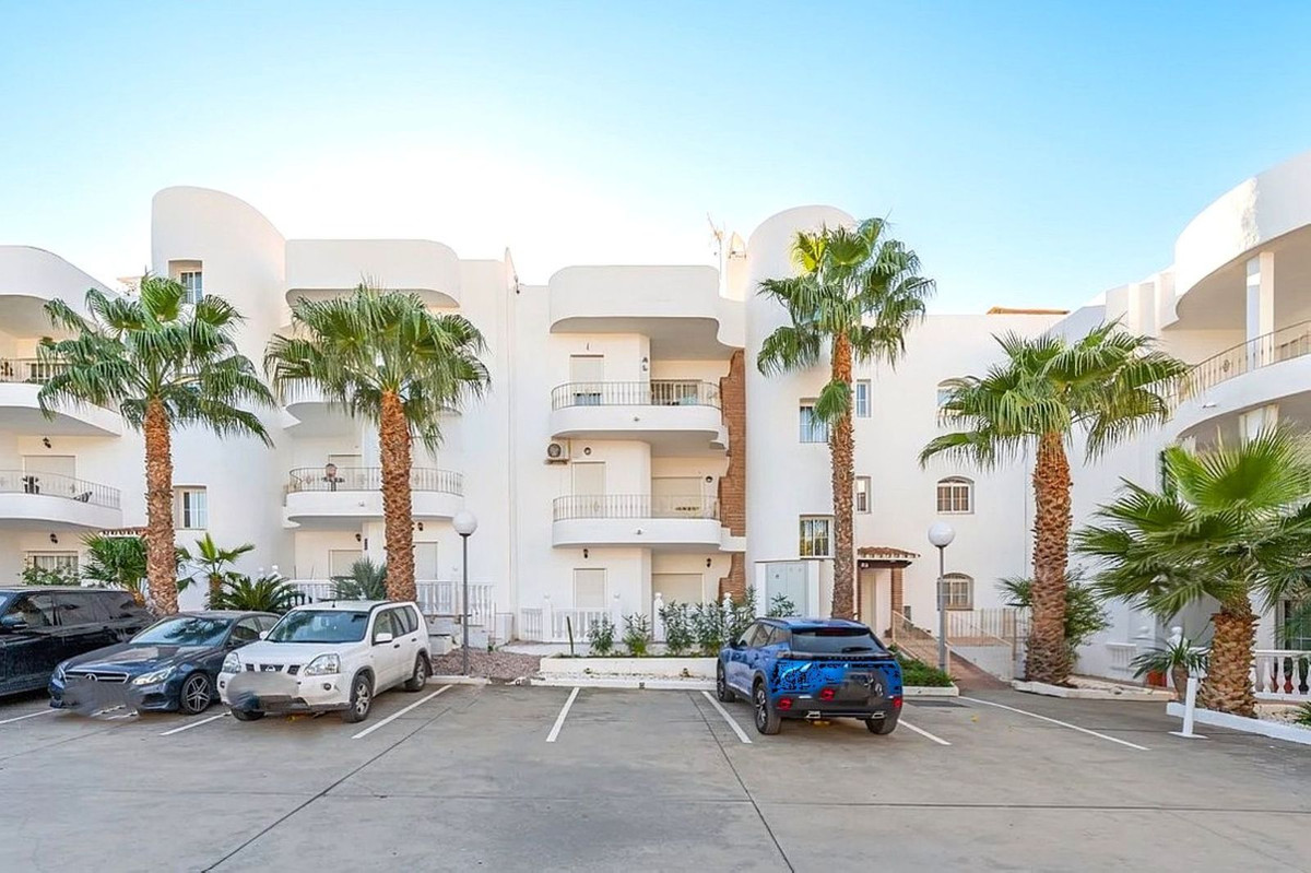 Appartement te koop in Estepona | 2 slaapkamers H5430496