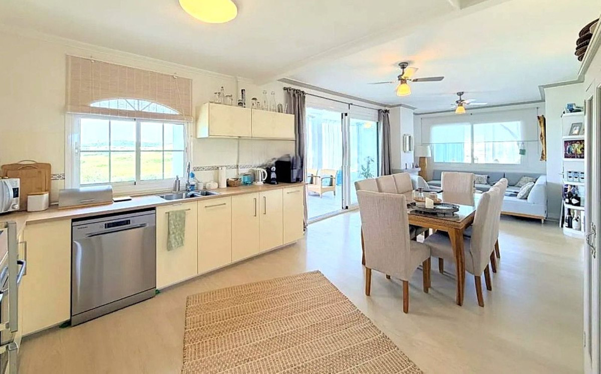 Appartement te koop in Estepona | 2 slaapkamers H5430496