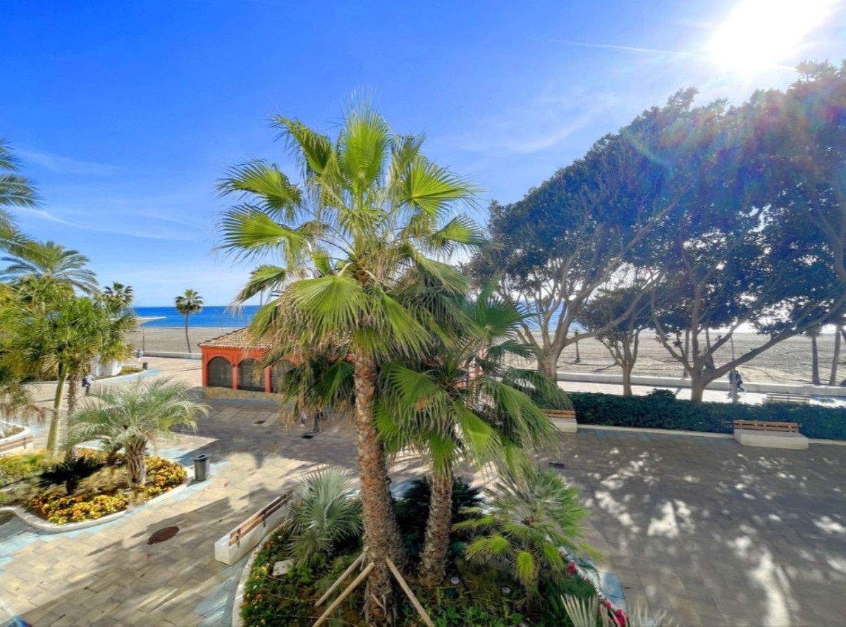 Appartement te koop in Estepona | 3 slaapkamers H5430568