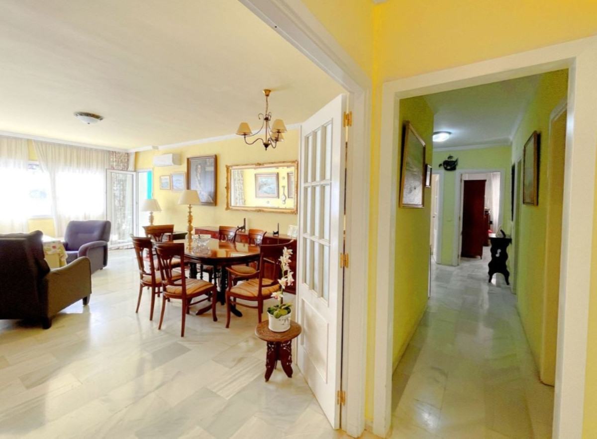 Appartement te koop in Estepona | 3 slaapkamers H5430568